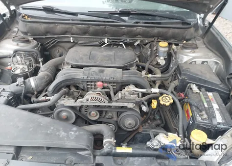 2010 Subaru Legacy 2.5I Limited из США, поврежденный, VIN 4S3BMBK67A3212033